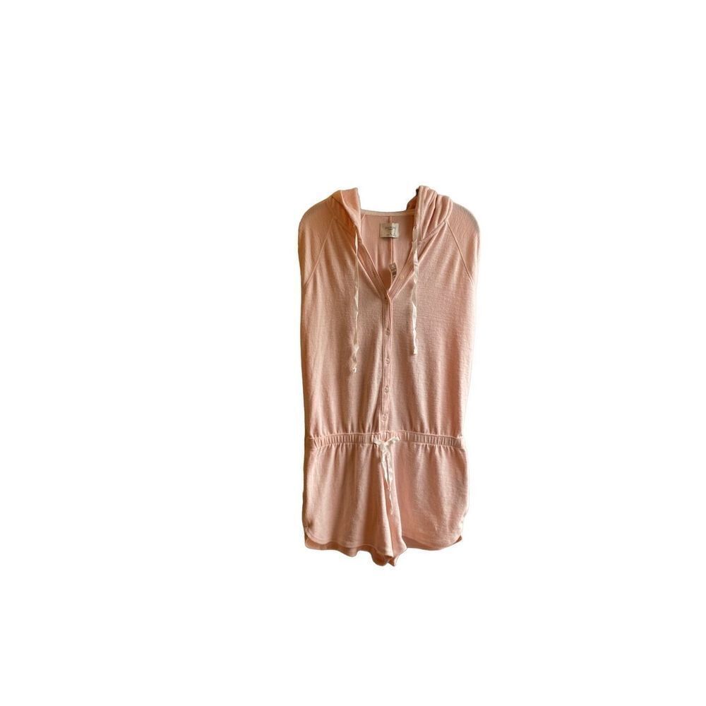 NWT Gilly, hicks, women’s peach, elastic waist, romper, size medium
